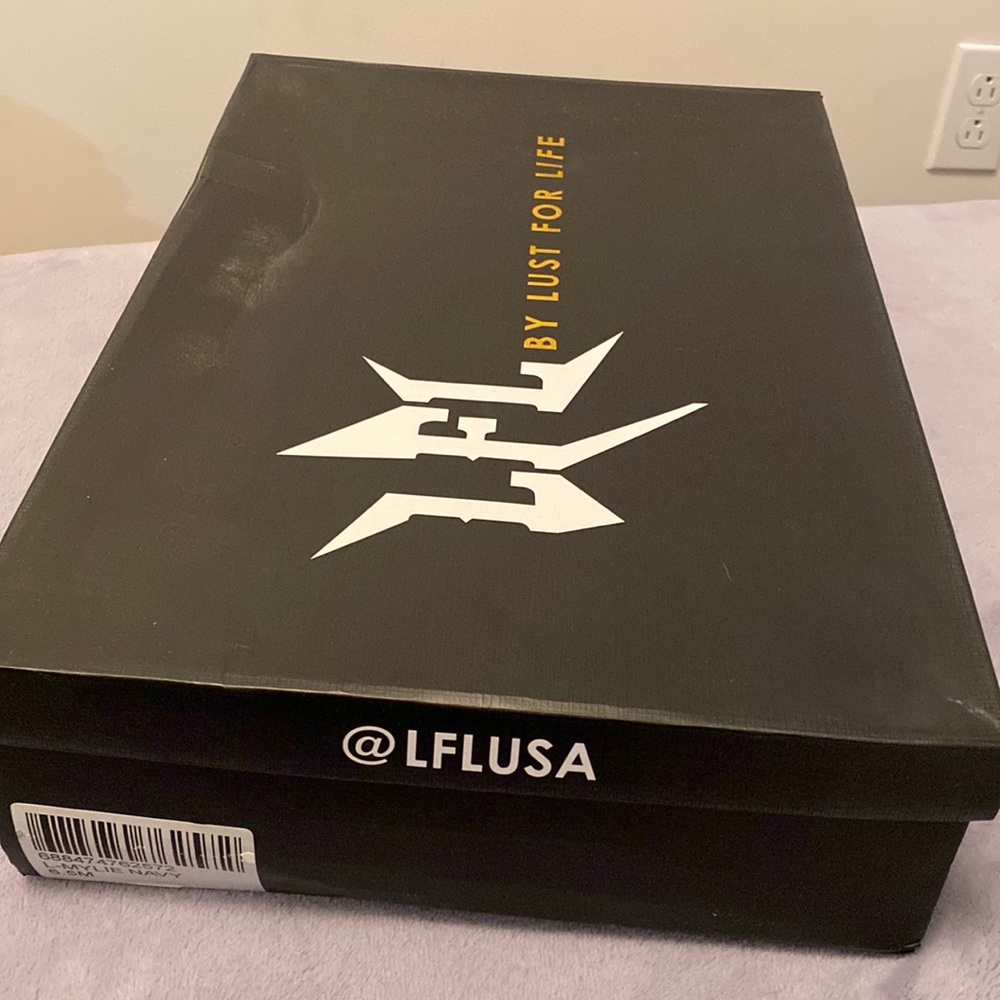 Selling thigh high sexy boots